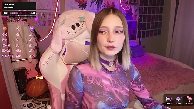 Evie Ro online show from 10/24/25, 08:08