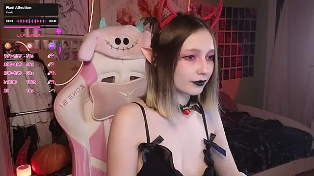 Evie Ro online show from 10/28/25, 08:30