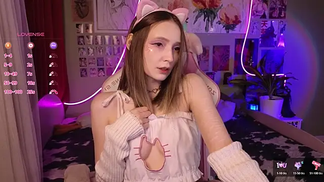 Evie Ro online show from 04/22/26, 08:37