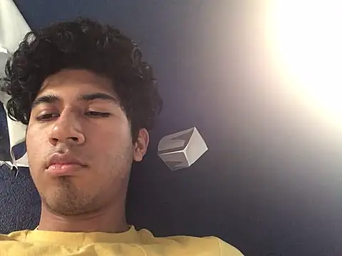 Snapshot of Mangopitudo chatting on 01/15/25, 10:35 Mangopitudo online show from 01/15/25, 10:35