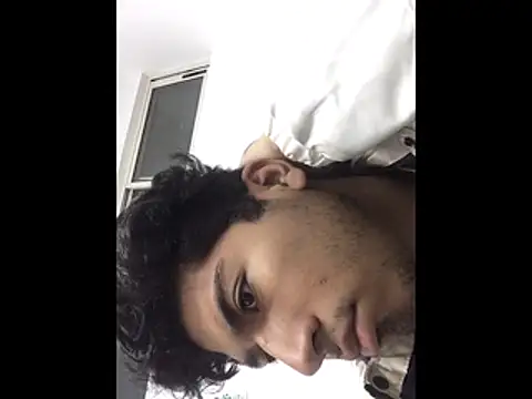 Snapshot of Mangopitudo chatting on 12/15/25, 09:04 Mangopitudo online show from 12/15/25, 09:04