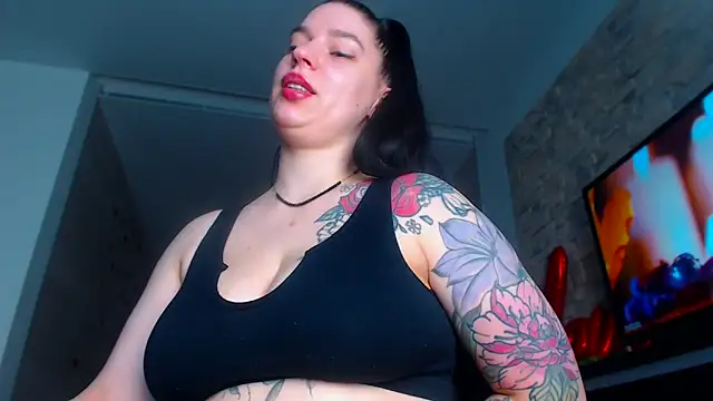 Laya Moon online show from 11/13/25, 06:06