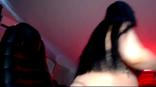 Snapshot of Laya_Moon chatting on 07/15/26, 06:31 Laya Moon online show from 07/15/26, 06:31