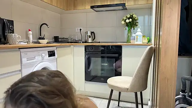 mommy nadin online show from 02/09/26, 07:17