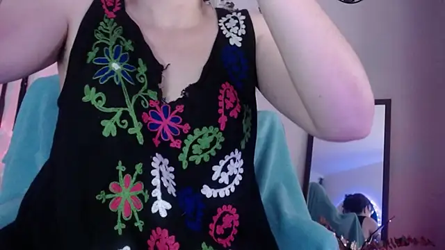 Snapshot of Eve_Blue77 chatting on 09/23/25, 01:34 Eve Blue77 online show from 09/23/25, 01:34