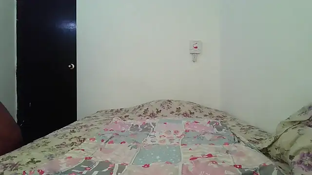 Snapshot of Ashaichious chatting on 02/25/26, 08:41 Ashaichious online show from 02/25/26, 08:41