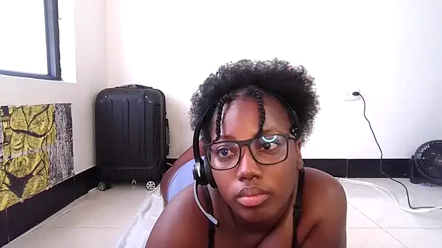 Ashaichious online show from 10/17/25, 06:32