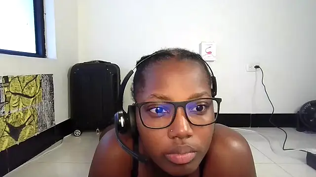 Ashaichious online show from 10/16/25, 10:07