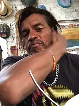 kvr27 online show from 12/17/25, 09:42