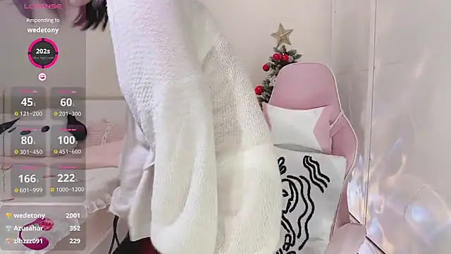 Dennielle- online show from 02/13/25, 06:52