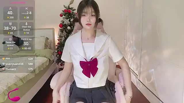 Dennielle- online show from 01/30/25, 07:50