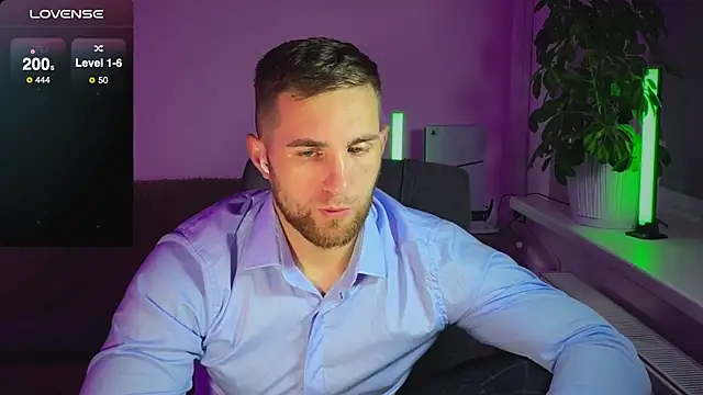 Sweeet  boy online show from 10/25/25, 06:30