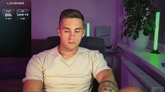 Sweeet  boy online show from 09/10/25, 01:43