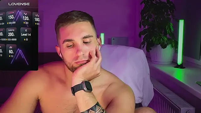 Sweeet  boy online show from 10/24/25, 12:53