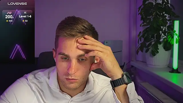 Sweeet  boy online show from 09/18/25, 11:24