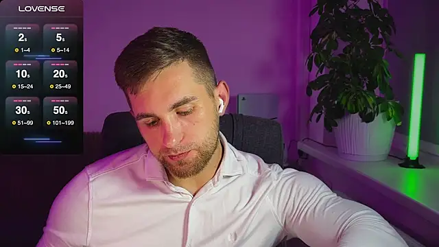 Sweeet  boy online show from 10/13/25, 09:38