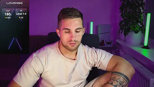 Sweeet  boy online show from 10/06/25, 02:29