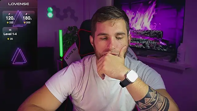 Sweeet  boy online show from 11/14/25, 10:52