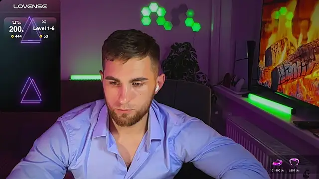 Sweeet  boy online show from 10/28/25, 01:32