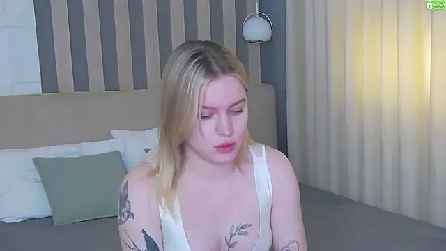 Snapshot of AmaliaBell chatting on 05/30/26, 01:06 AmaliaBell online show from 05/30/26, 01:06