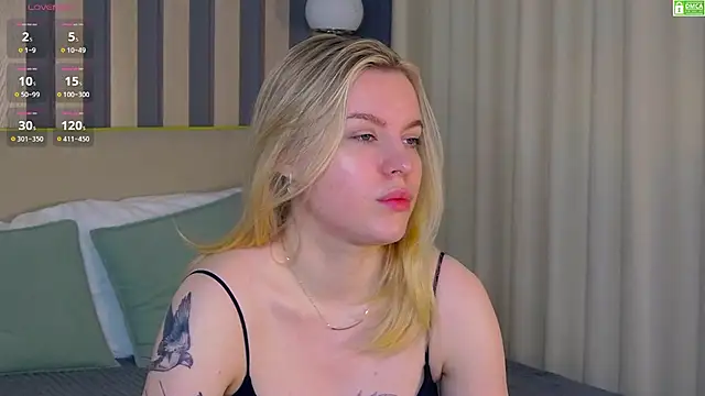 Snapshot of AmaliaBell chatting on 04/19/26, 01:12 AmaliaBell online show from 04/19/26, 01:12