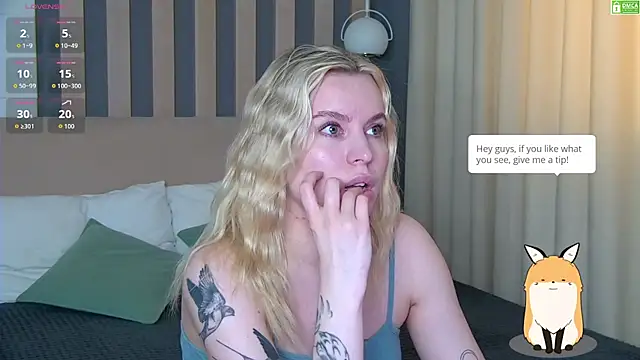 Snapshot of AmaliaBell chatting on 07/17/26, 01:19 AmaliaBell online show from 07/17/26, 01:19