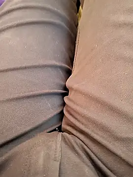 u wan me online show from 11/18/25, 08:17