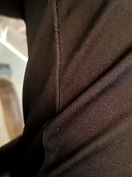 u wan me online show from 12/04/25, 07:51