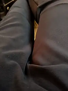 u wan me online show from 10/31/25, 10:56