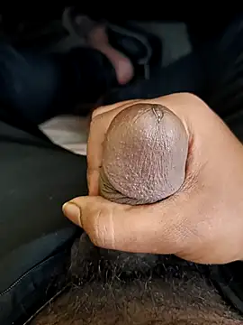 u wan me online show from 11/30/25, 12:50