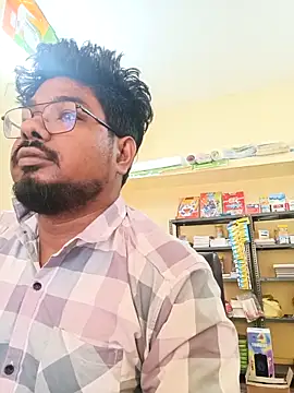 u wan me online show from 10/28/25, 03:51