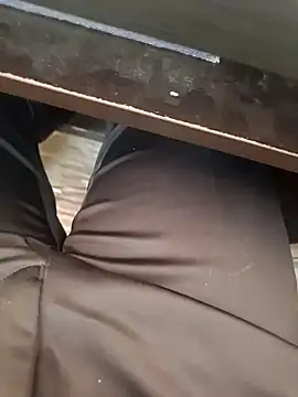 u wan me online show from 02/18/26, 04:10