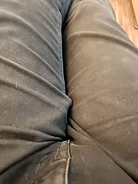 u wan me online show from 11/10/25, 08:08