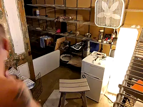 Snapshot of leahcimnikral chatting on 09/20/25, 10:37 leahcimnikral online show from 09/20/25, 10:37