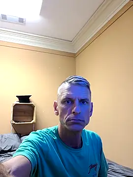 Snapshot of leahcimnikral chatting on 09/12/25, 03:17 leahcimnikral online show from 09/12/25, 03:17