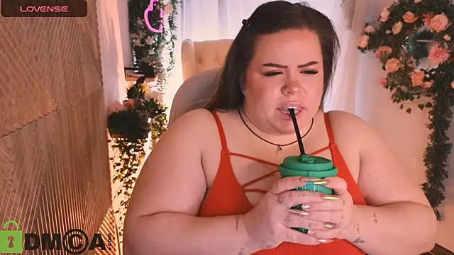 Sheila queen  online show from 11/30/25, 08:53