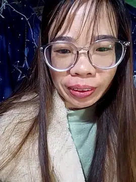   Mai-love19   online show from 11/22/25, 10:30