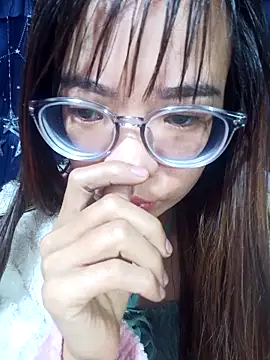   Mai-love19   online show from 12/21/25, 11:16