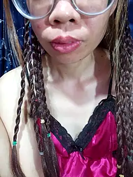 Snapshot of __Mai-love19__ chatting on 07/04/26, 11:42 Mai-love19 online show from 07/04/26, 11:42