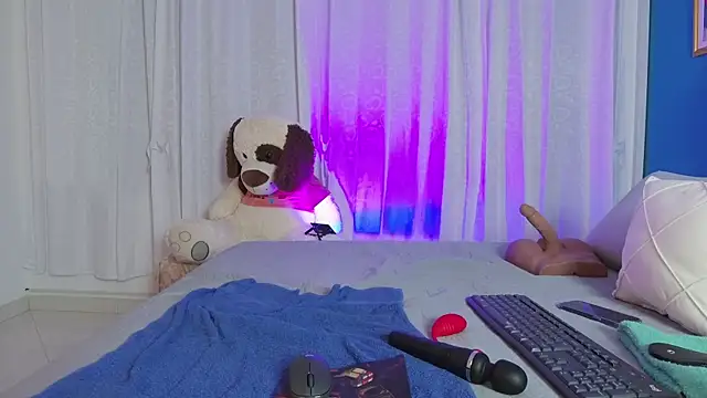 natalia23 online show from 04/17/26, 12:13