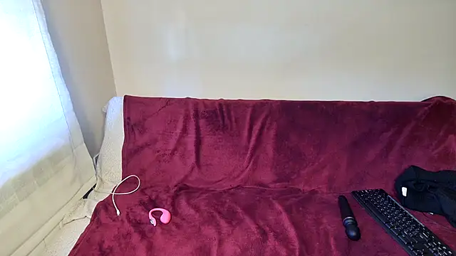 Lustylia online show from 12/21/25, 10:06