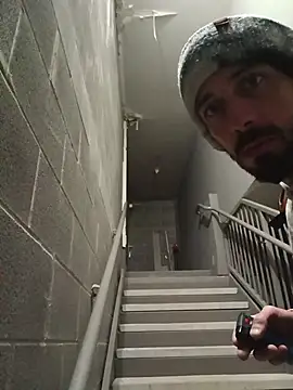 Snapshot of afTerparTycloudz chatting on 12/21/25, 02:30 afTerparTycloudz online show from 12/21/25, 02:30