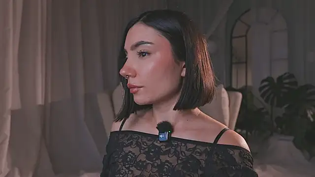 AmyArmstrong online show from 04/14/26, 11:54