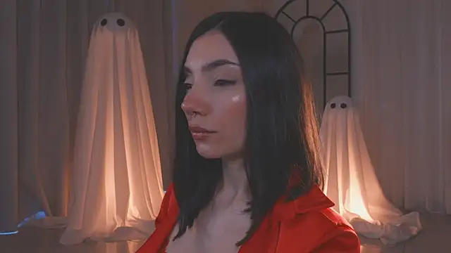 AmyArmstrong online show from 10/24/25, 07:24