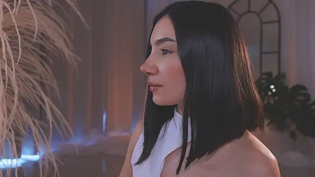 AmyArmstrong online show from 11/11/25, 08:58