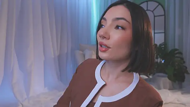 AmyArmstrong online show from 03/19/26, 09:15