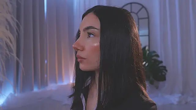 AmyArmstrong online show from 11/23/25, 02:49