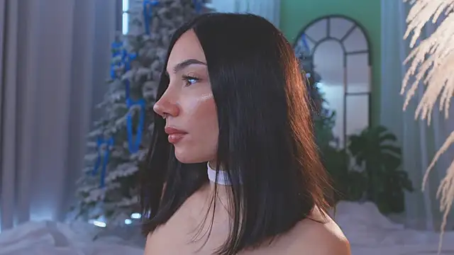 AmyArmstrong online show from 12/14/25, 09:31