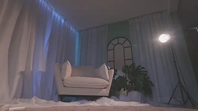 AmyArmstrong online show from 02/21/26, 09:50