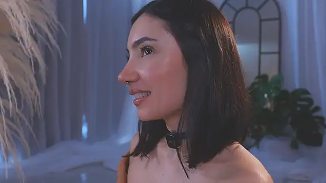 AmyArmstrong online show from 11/17/25, 09:30